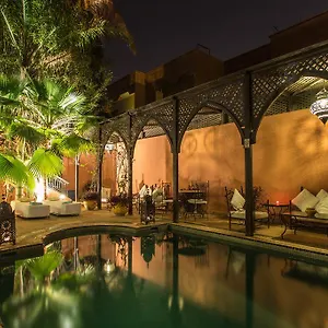 Amira & Guest house